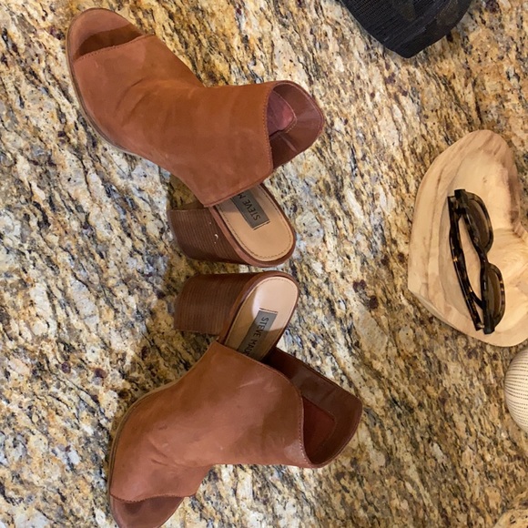 Steve Madden peep toe mules - Picture 2 of 5